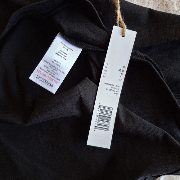 BOO! Halloween Rae Dunn Fitted T-shirt Medium New - Picture 4 of 4